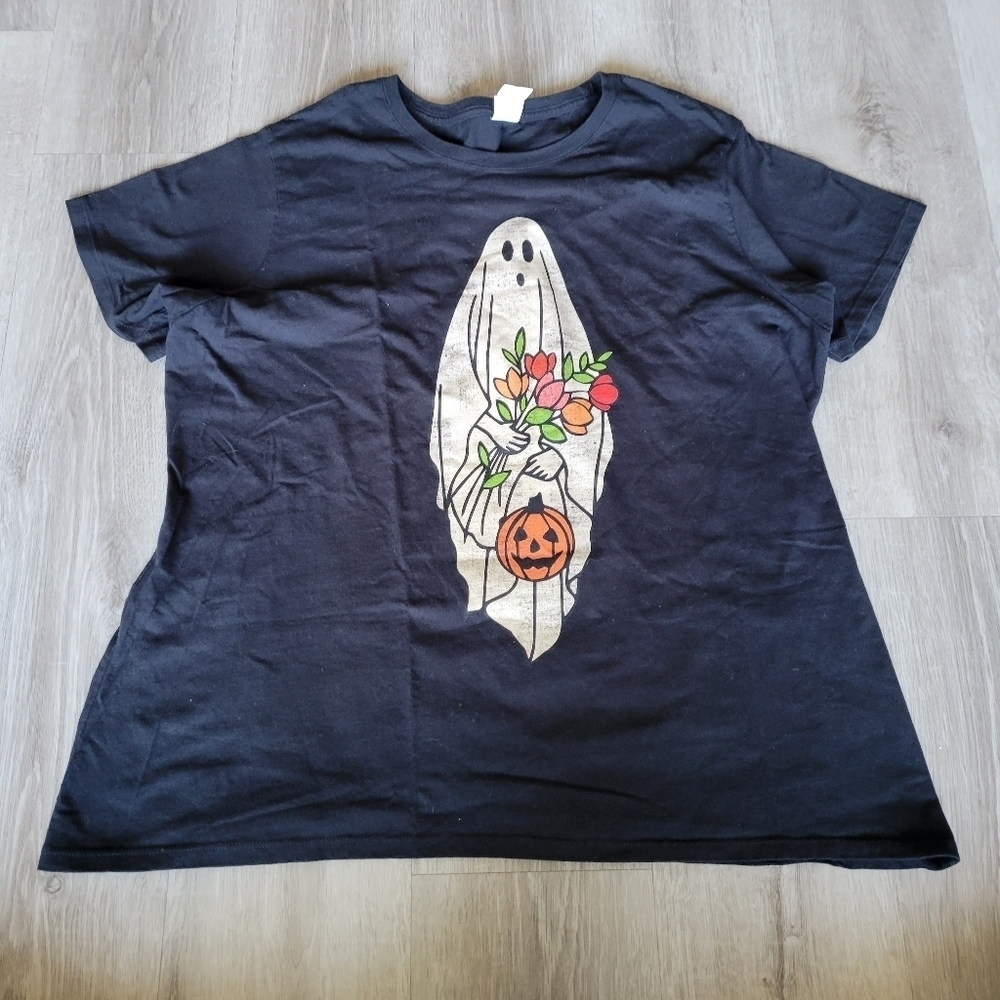 Black floral ghost t-shirt women's size 3XL Port & Company